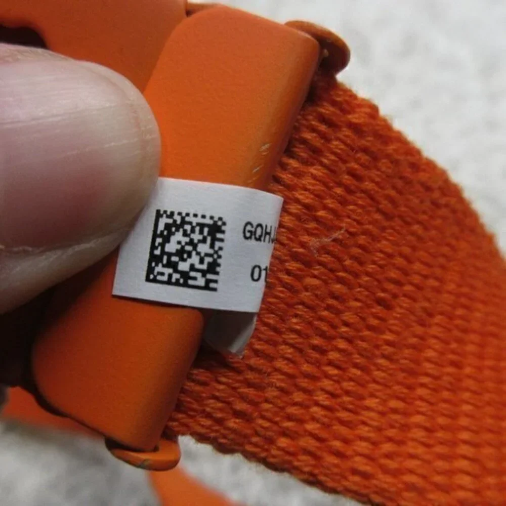American Eagle orange web‎ belt